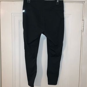 Fabletics 7/8 length power lift leggings
